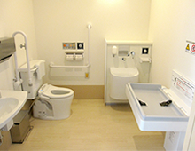 多目的トイレ